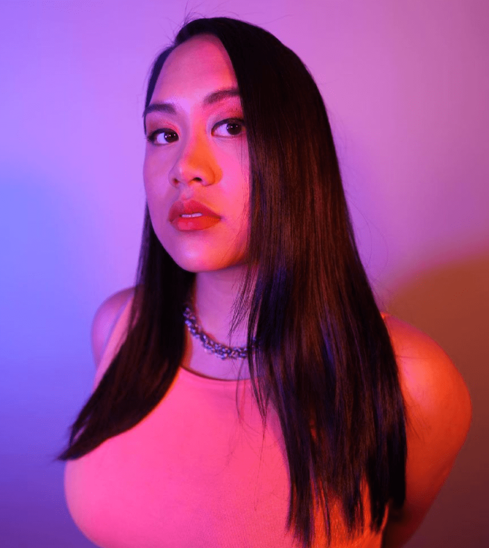 Sabela Bee “Suburban Summers”