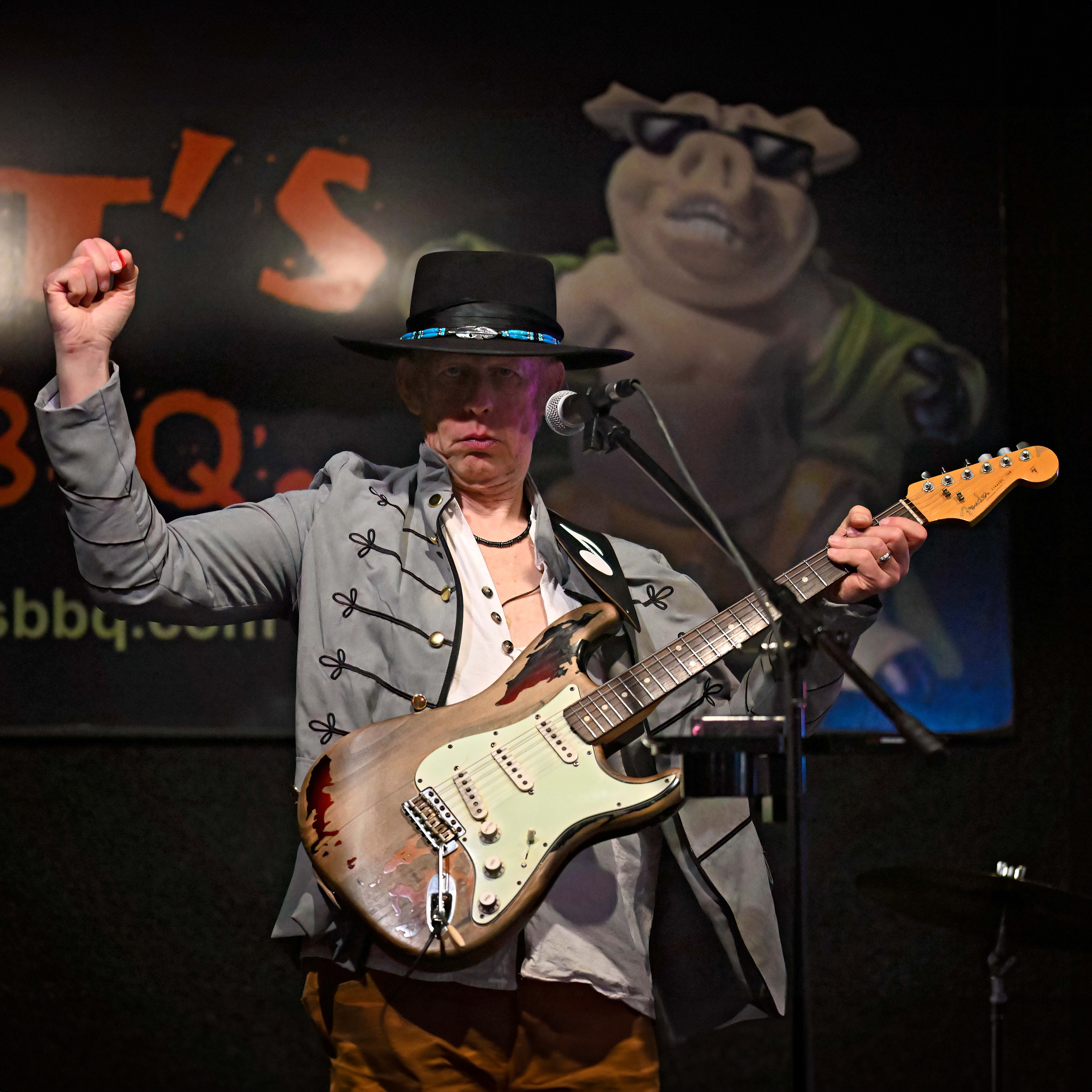 Gary Dranow "The King is Dead" press photo