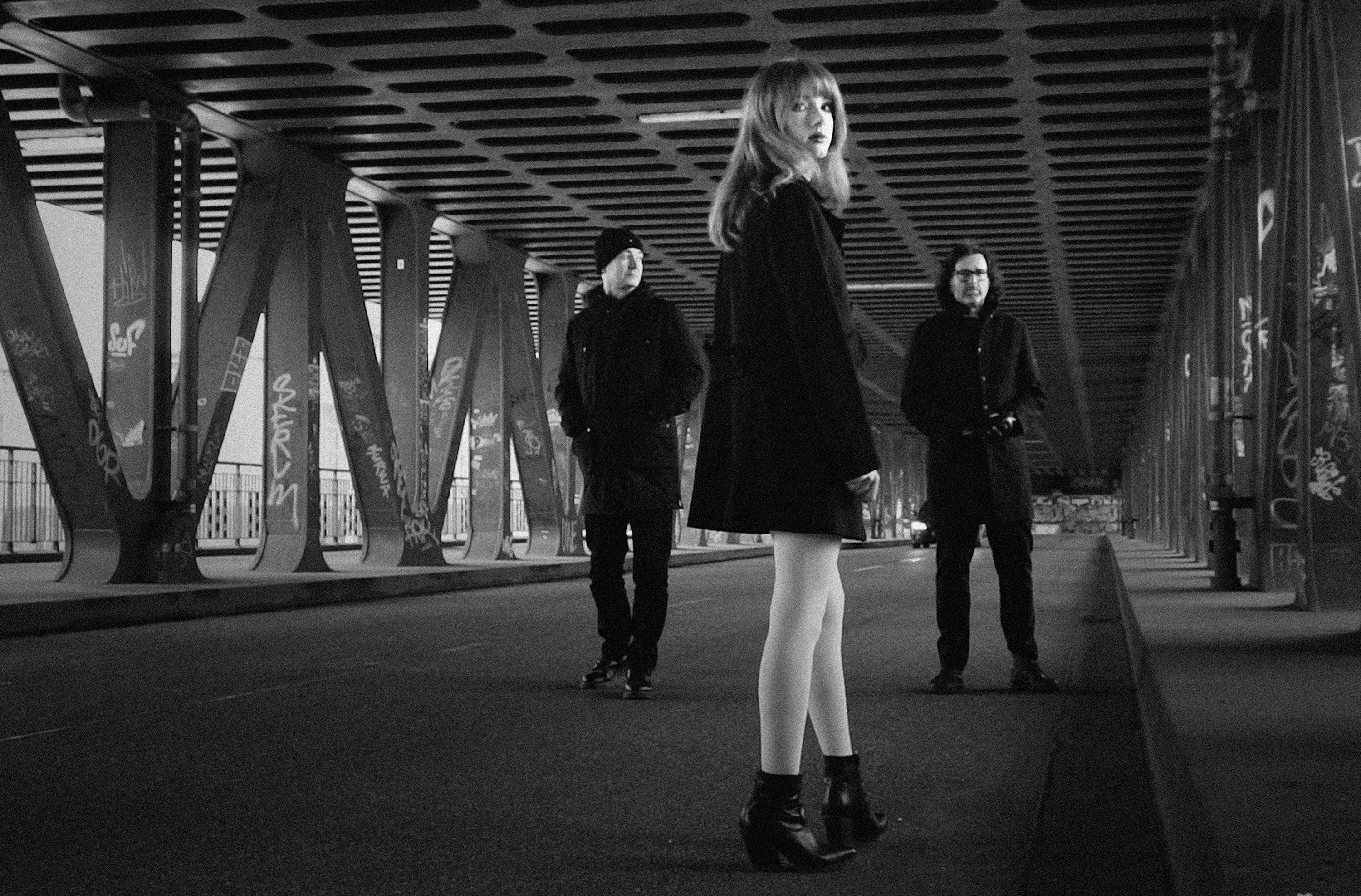 The First Eloi’s melancholy “Shoe Button Eyes” witnesses life with emotionless void