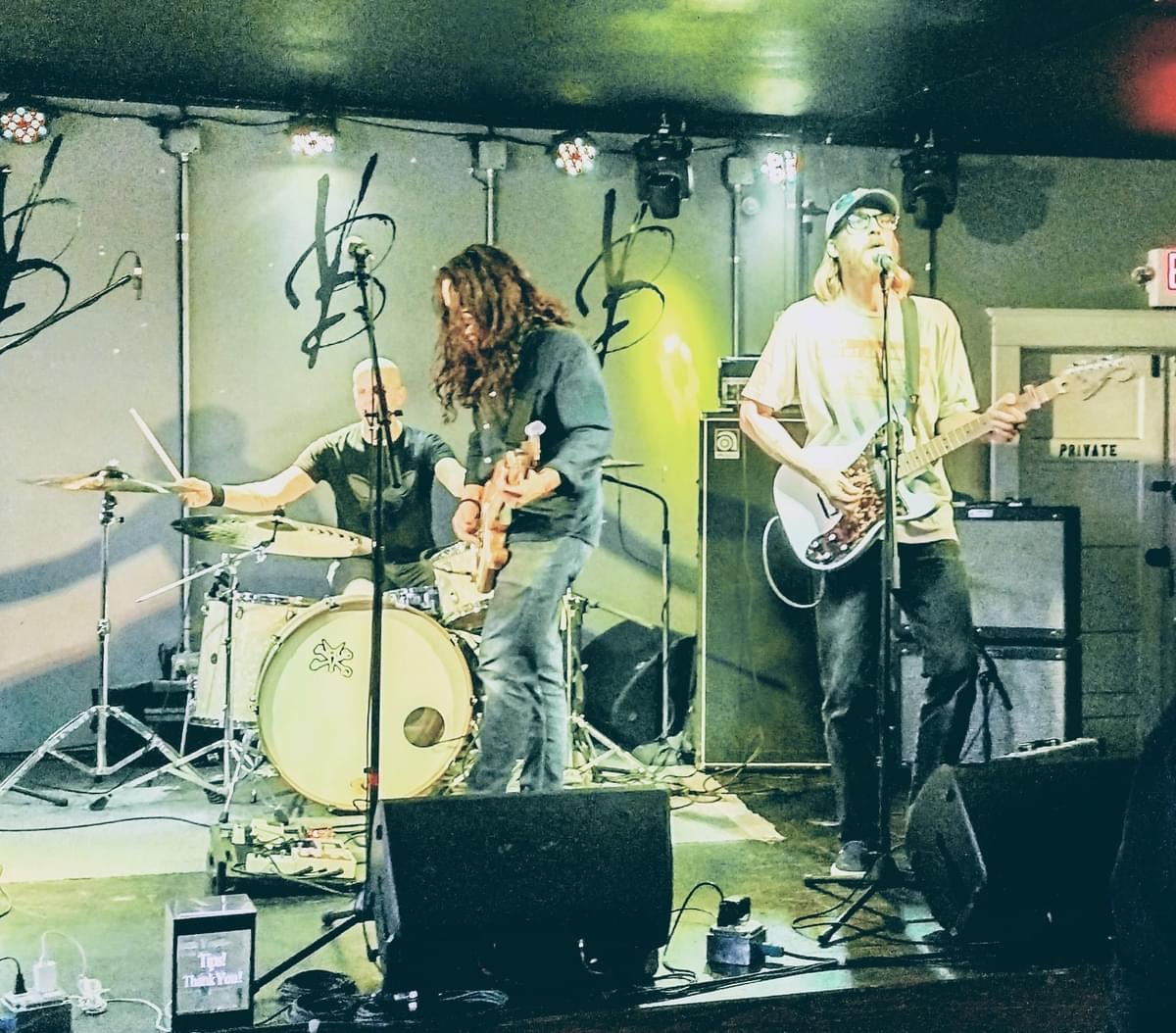 Eastern Pine perfectly recreates an entire scene on debut “extended.play”