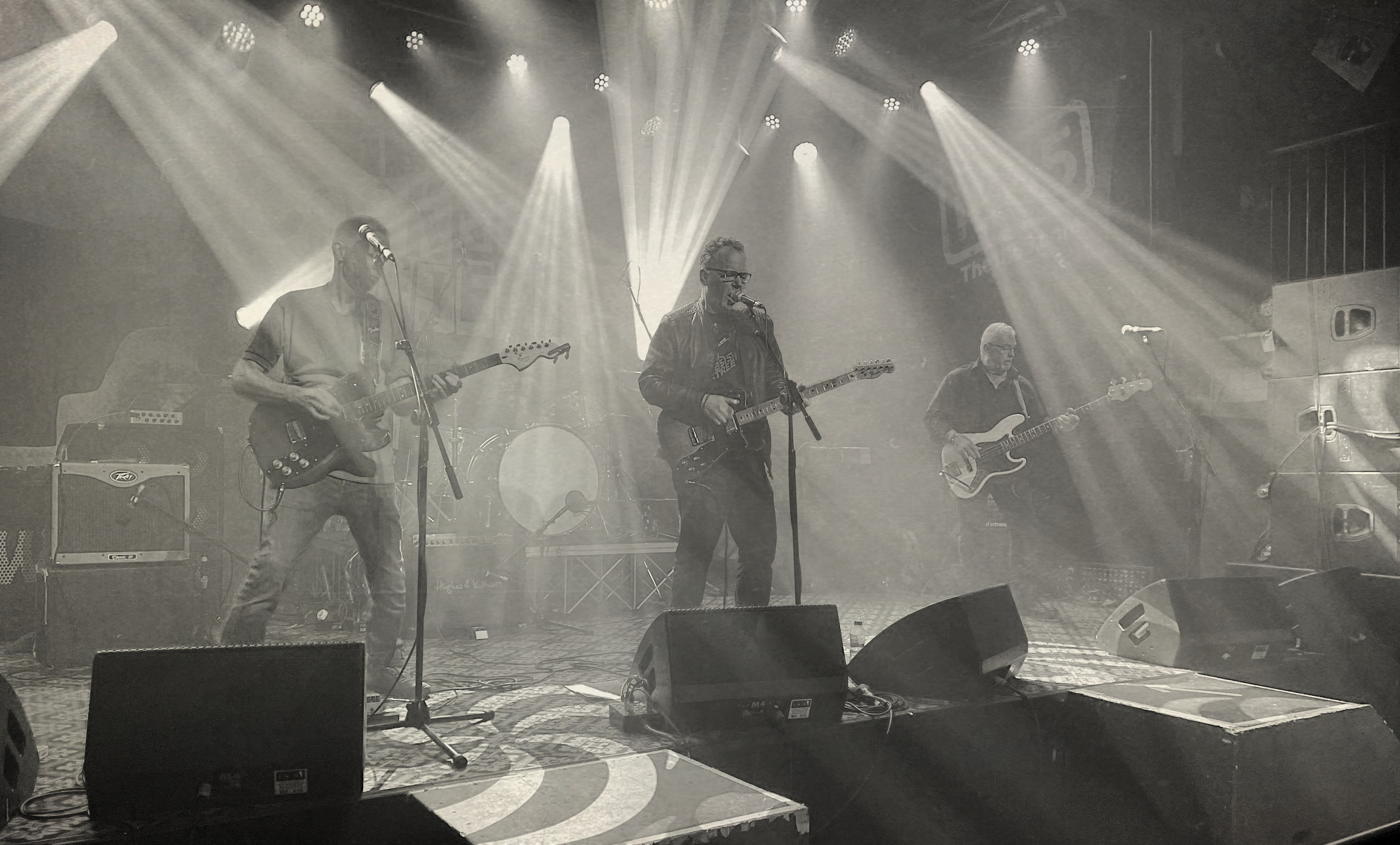 Mark Vennis & Different Place expands their “Sunrise” EP into a brand-new vinyl issue with new content