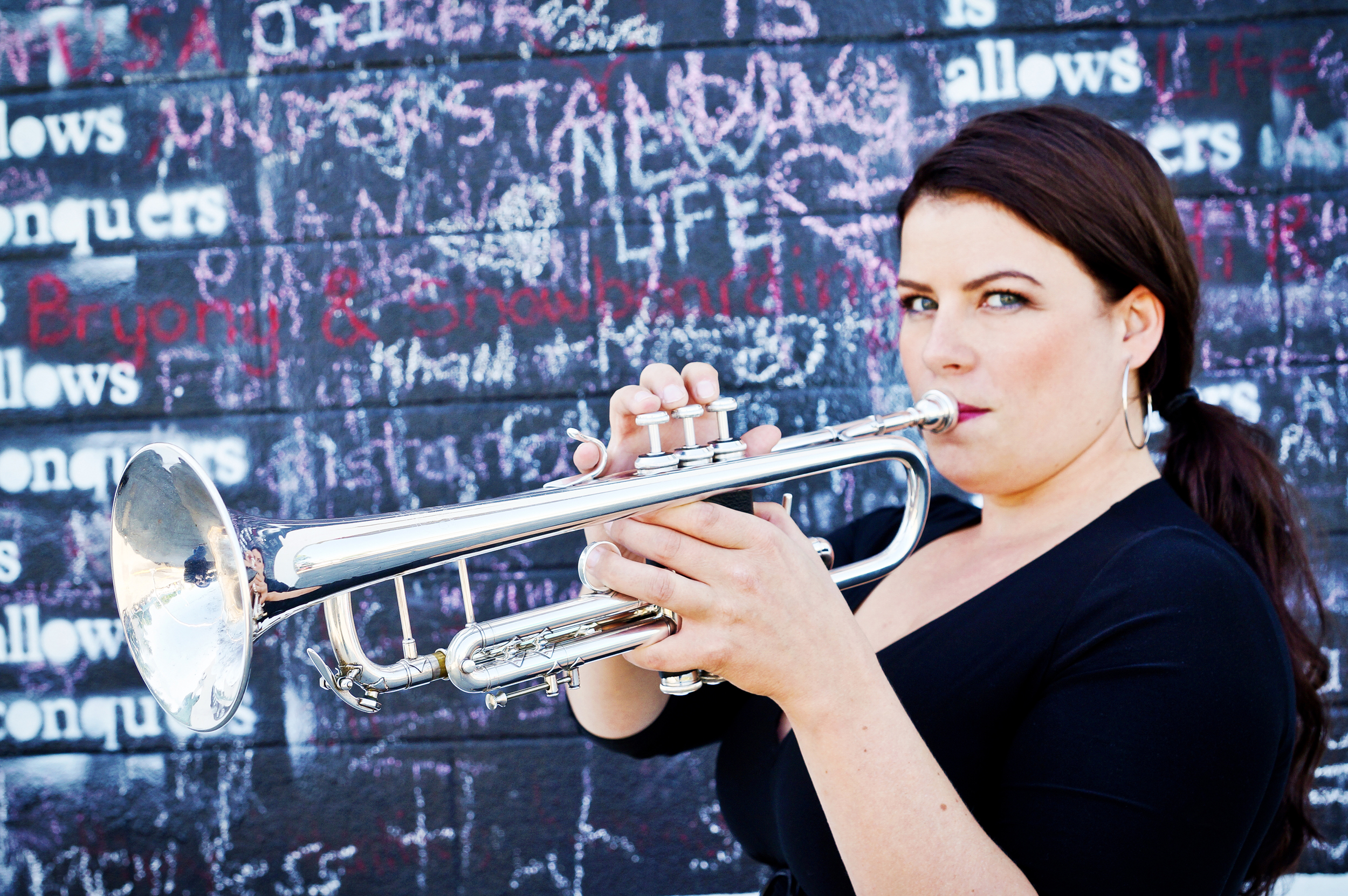 Anita Eccleston reveals a hidden world behind chistmas carols on new cover album “Winter Gala”