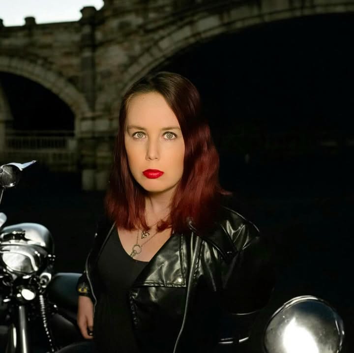 Discover Irian Darkwood’s Inspiring New Release: Light At The End Of The Tunnel