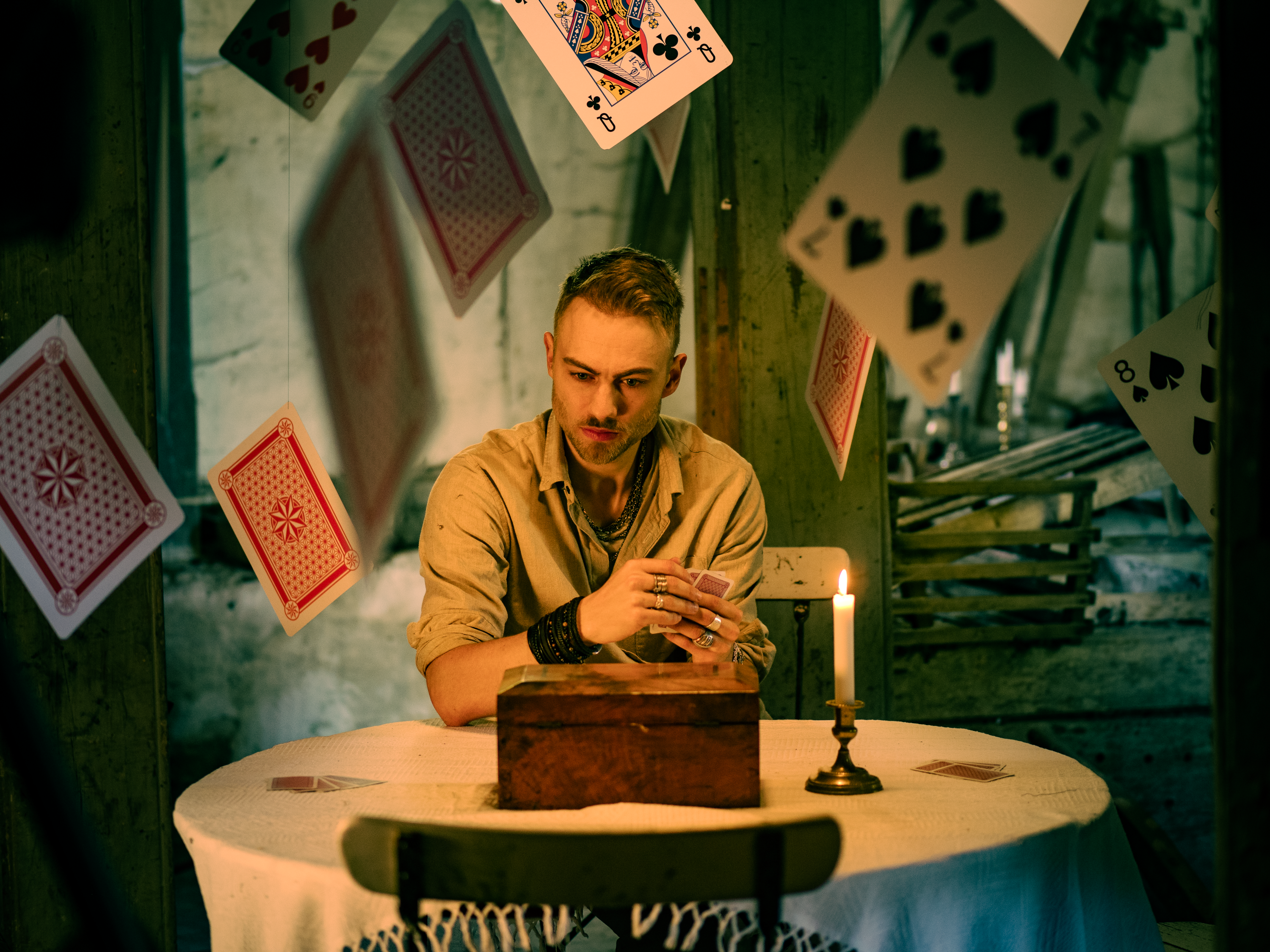 SKAR DE LINE INSIDE ARTICLE COVER