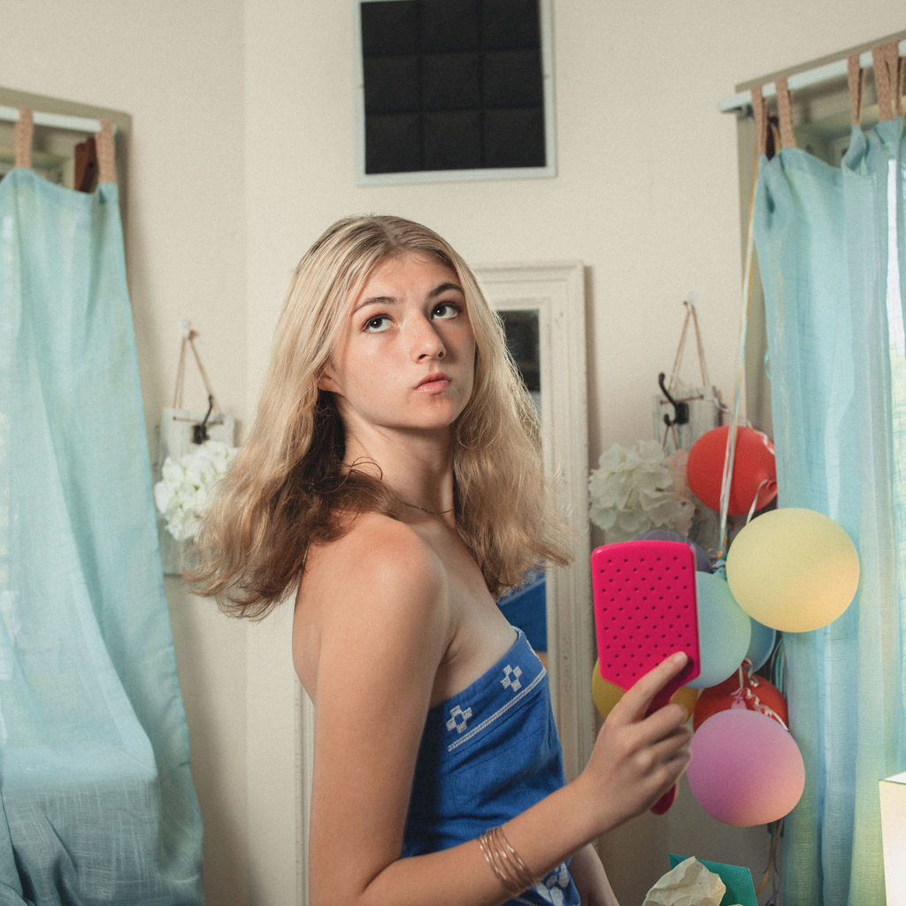 AVA VALIANTI CLEAN MY ROOM ARTICLE COVER