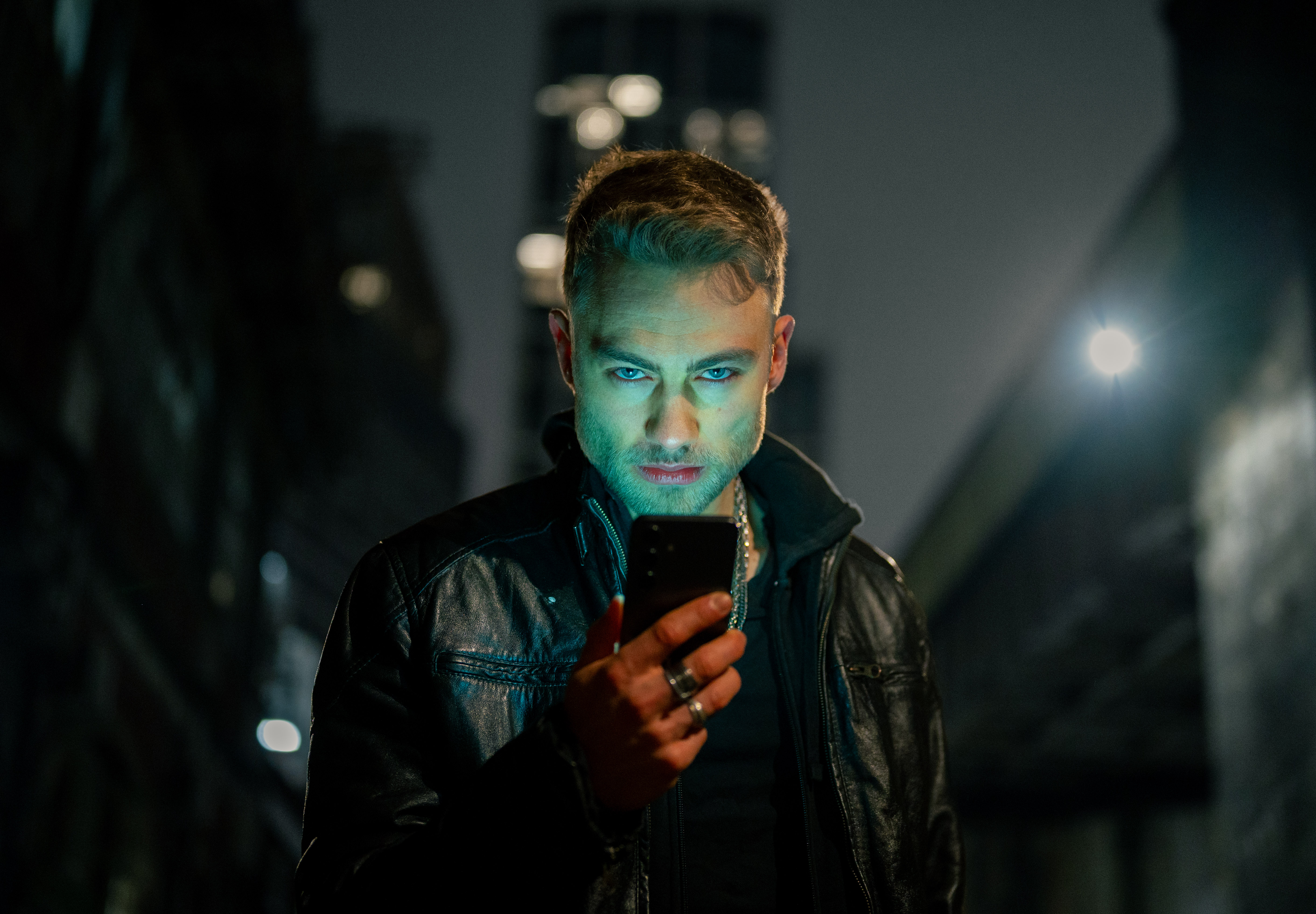Skar de Line’s new single “The Screen” is an emotional spiral of intense proportions