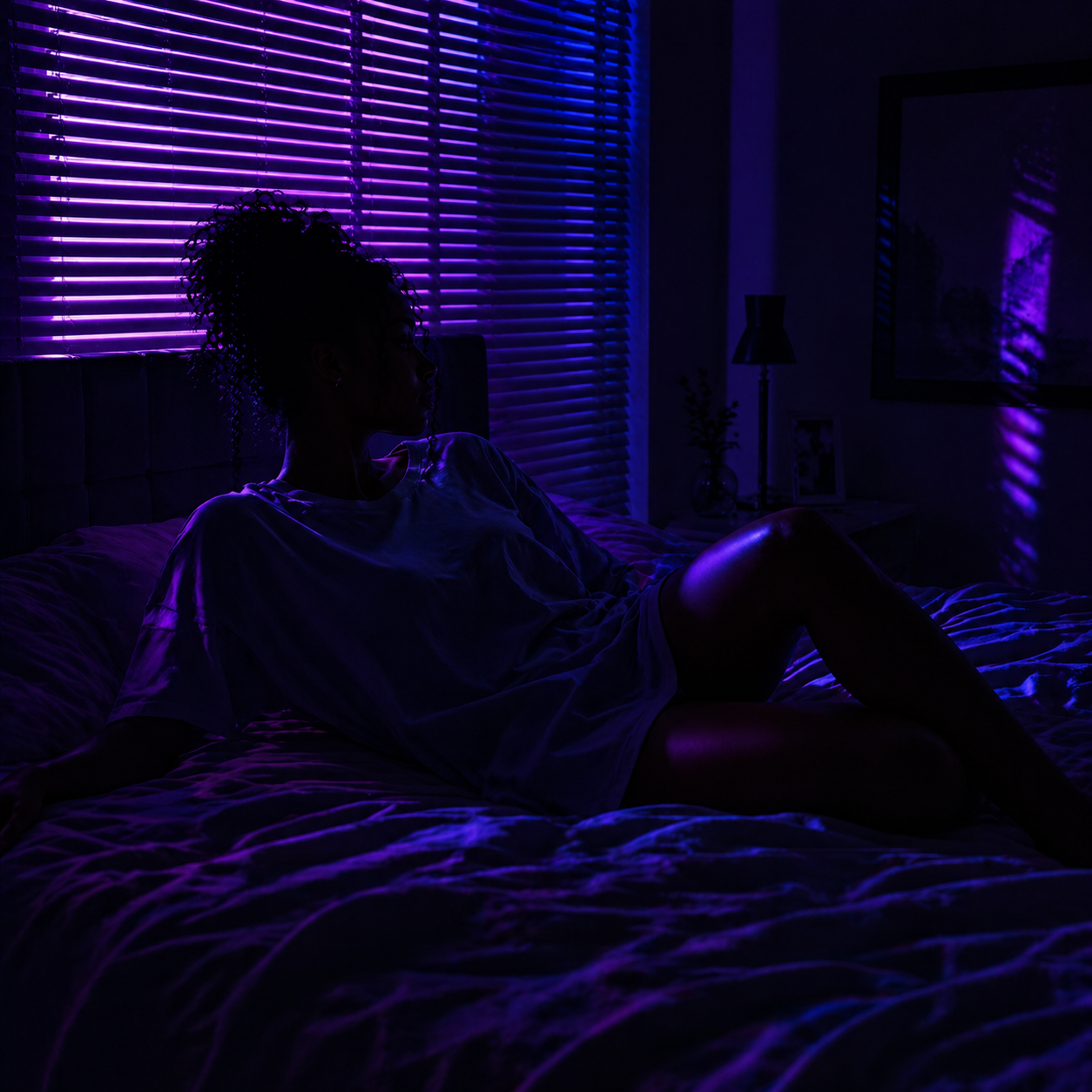 Shye debuts with warmth on R&B single “Nothing But My T-Shirt On”