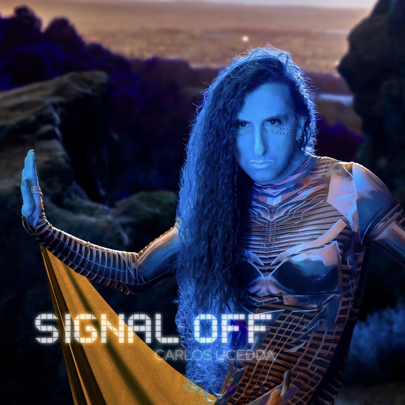 Carlos Ucedda Signal Off article cover